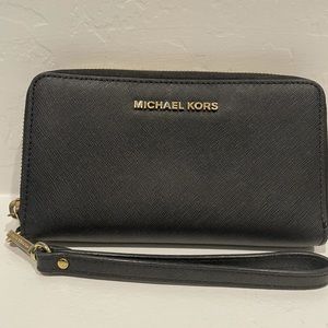 **SOLD - MK Black Jet Set Saffiano Wallet